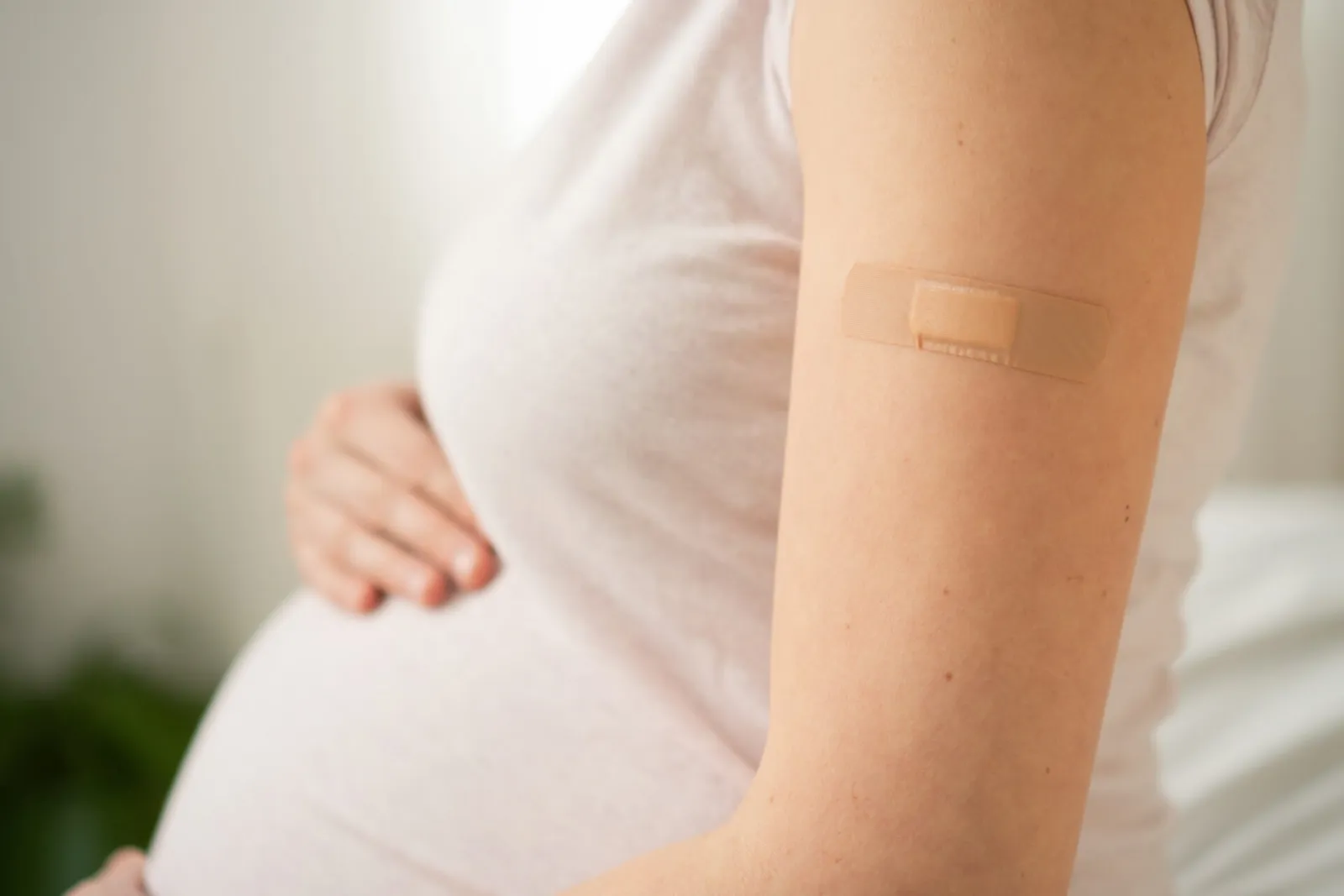 Pregnant Women Urged to Get Winter Flu Vaccine
